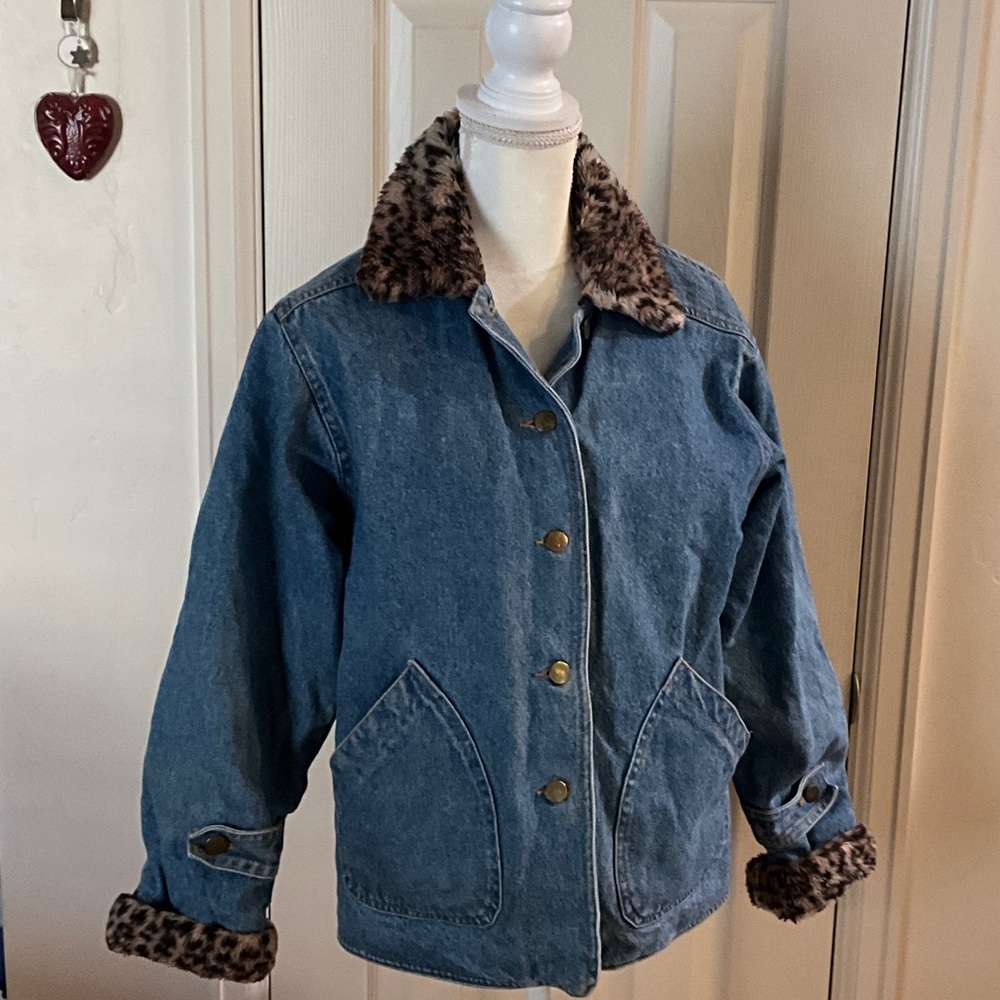 Jean jacket with quilted interior